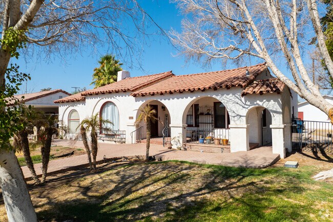 Even amidst the desert, Calipatria still offers tree-lined streets filled with suburban homes.