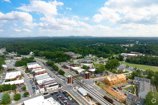 Surrounded by trees, Acworth is tucked away from the busy hustle of the Atlanta Metro Area.