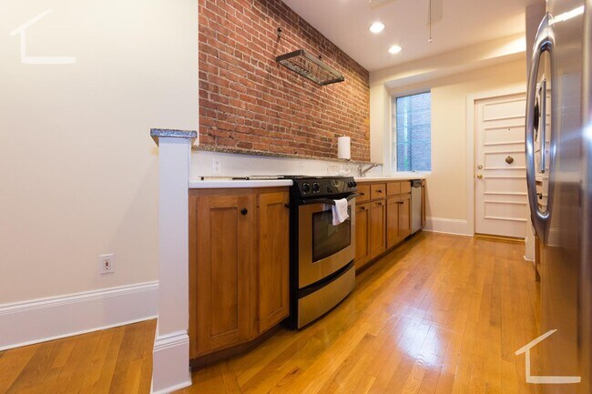 16 Garrison Rd unit 2, Brookline, MA 02445 - photo 2