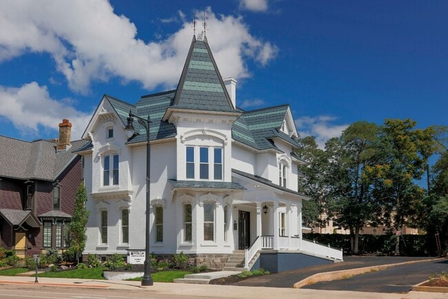 28 Jefferson Ave SE unit B, Grand Rapids, MI 49503 - photo 5