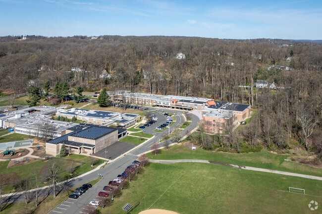 Bernardsville Middle School in Bernardsville, received an overall Niche grade of A-.