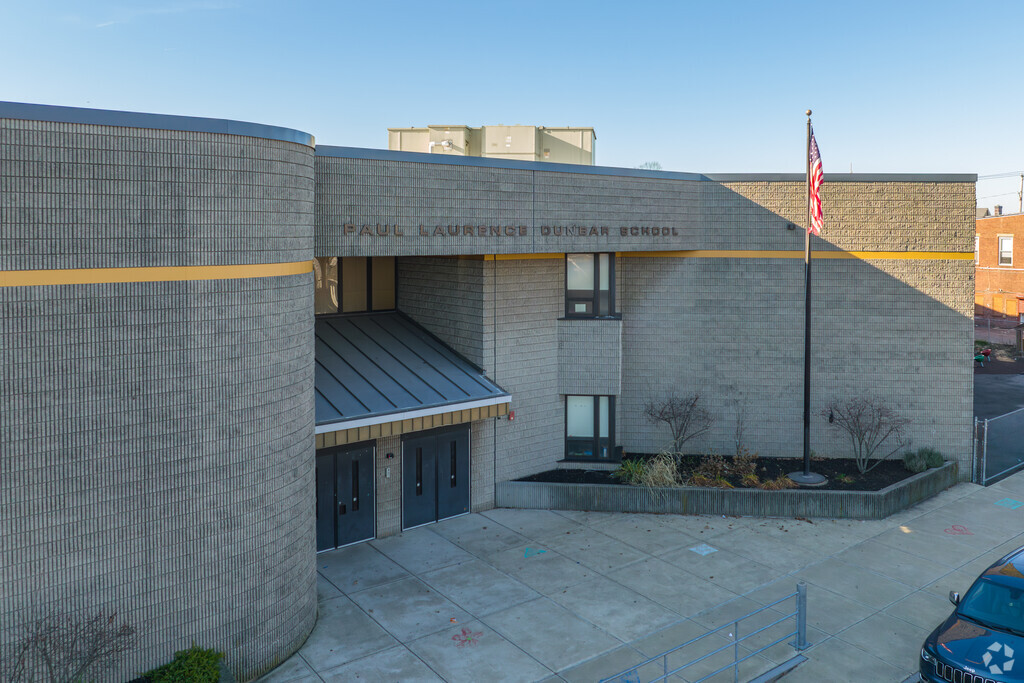 The Dunbar Elementary school serves grades k-5.