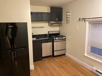 11 Bartlett Place, Boston, MA 02113