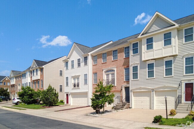 Multi-level townhomes are great for first-time homebuyers or renters in Linton Hall, VA.
