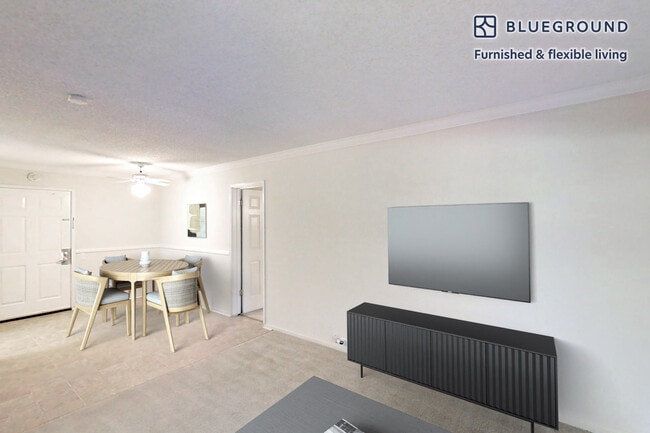 555 W Middlefield Rd unit FL1-ID10701A, Mountain View, CA 94043 - photo 3