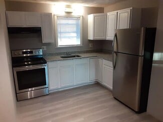 14 Endicott St Unit 2, Danvers, MA 01923
