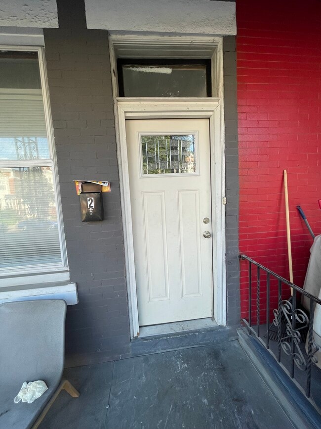 1318 N 57th St unit 2, Philadelphia, PA 19131 - photo 2