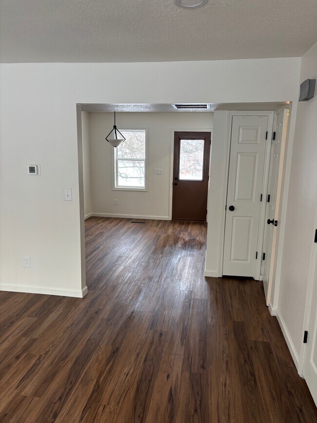 75 Lane 265 Lake James Unit 8, Angola, IN 46703