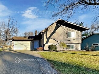7492 Dallas Ln N, Maple Grove, MN 55311