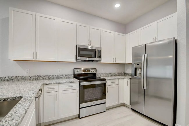 703 Dawn Place unit C, Lantana, FL 33462 - photo 2