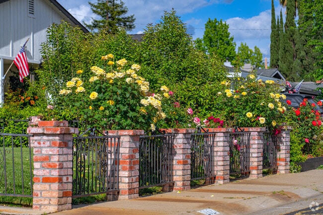 Homes of Cresthaven present lovely character while providing residents a safe place to walk.