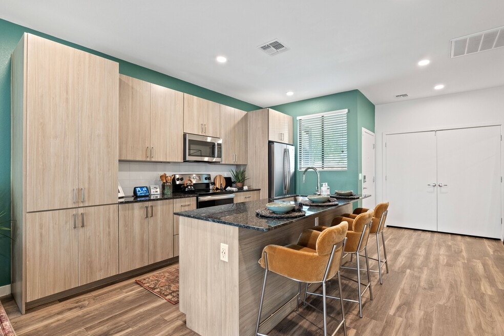 Aerie Happy Valley, Phoenix, AZ 85085 - photo 1