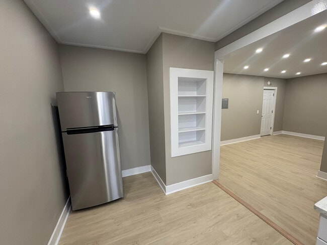 38 Winans St unit 9, East Orange, NJ 07017 - photo 3