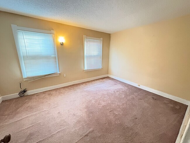 1380 Berdan Ave, Toledo, OH 43612 - photo 3