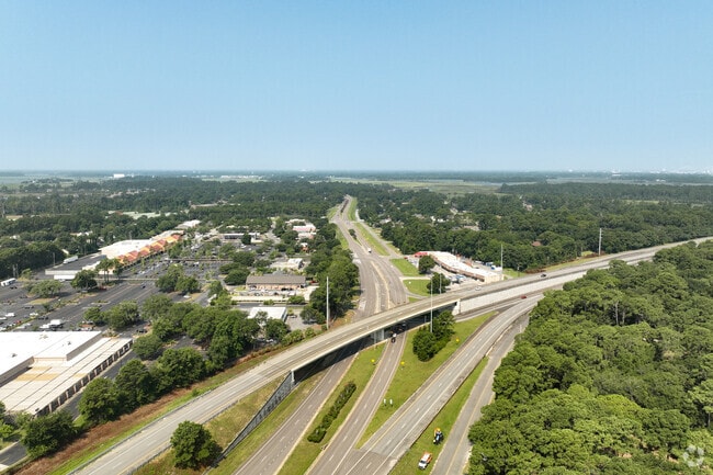 Whitemarsh Island is located alongside Islands Expressway and Highway 80.