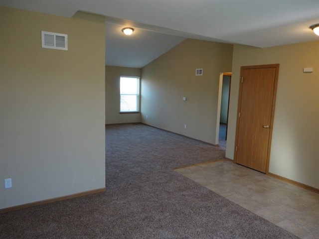 1031 Misty Landing Ct, Malta, IL 60150 - photo 2