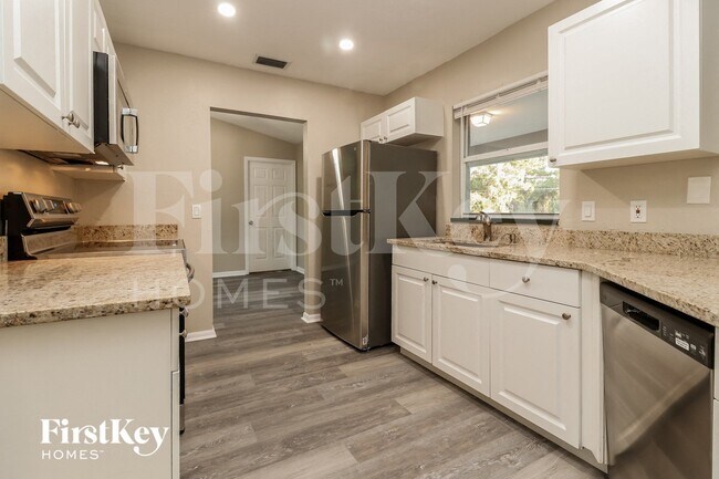 2607 Thomas Ln, North Port, FL 34286 - photo 5