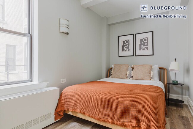 240 W 73rd St unit FL9-ID1546, New York, NY 10023 - photo 7