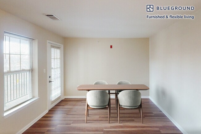 160 Boylston St unit FL4-ID5495A, Chestnut Hill, MA 02467 - photo 6