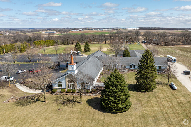 Mukwonago Baptist Academy is a private school fro grades K-12.