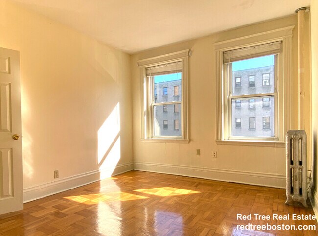 35 Queensberry St unit 6, Boston, MA 02215 - photo 6