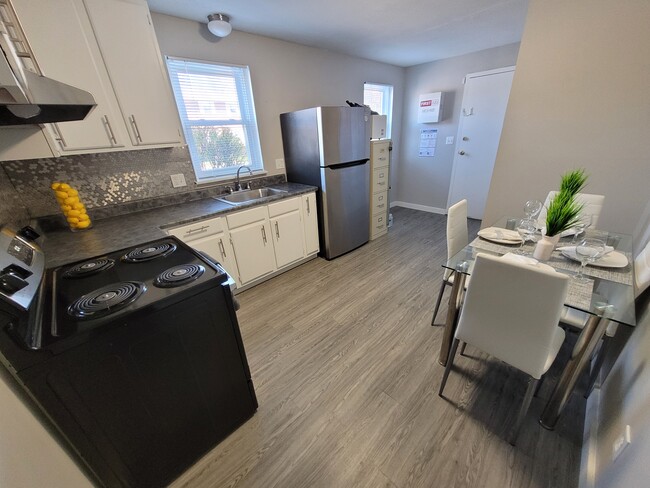 Pine Brook Terrace, Bristol, CT 06010 - photo 2