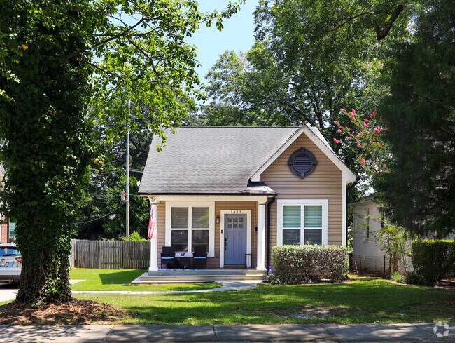 There are a variety of home styles in Windemere Springs such as cute bungalows.