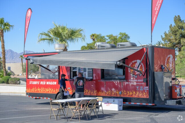 Lake Havasu City is home to hundreds of bars and eateries, including food trucks like Stubby's.