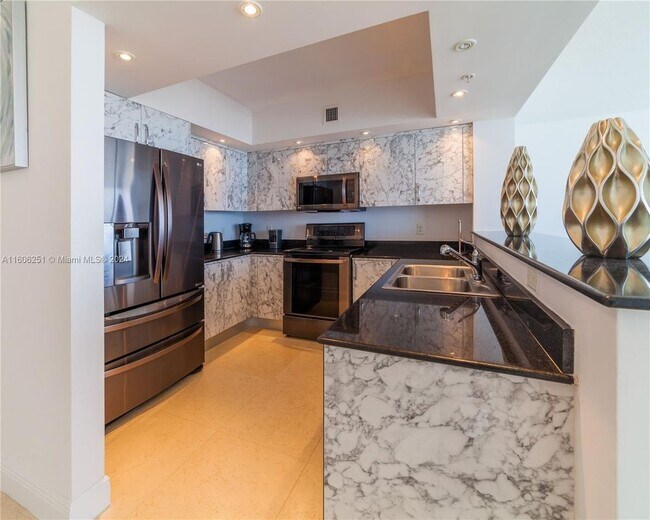 La Perla Ocean Residences, Sunny Isles Beach, FL 33160 - photo 7