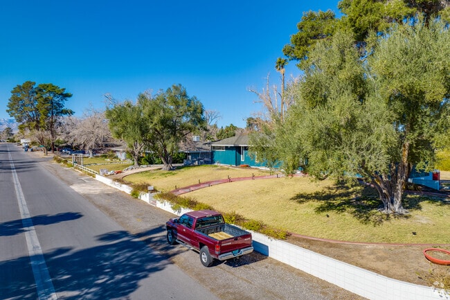 Twin Lakes Las Vegas Real Estate Rancho style home