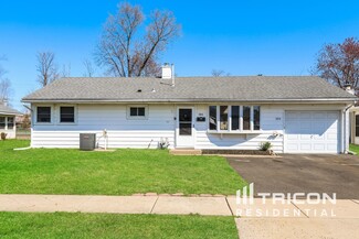 504 Parkway Dr, Fairless Hills, PA 19030