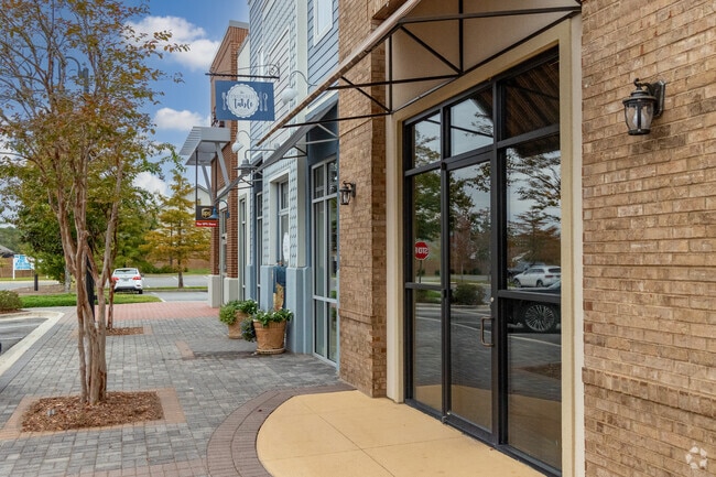 Boutique shops make shopping fun at Bannerman Crossings.