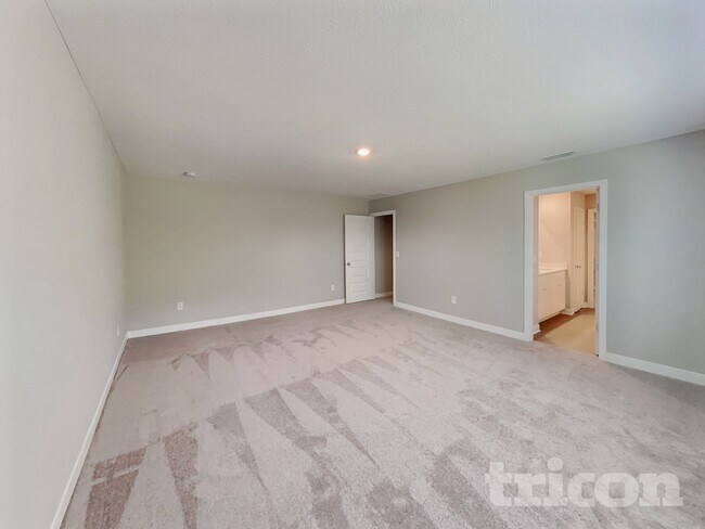 4628 W Mineral Ln, New Palestine, IN 46163 - photo 6