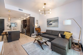 5 Gadsdenboro St Unit 213, Charleston, SC 29401