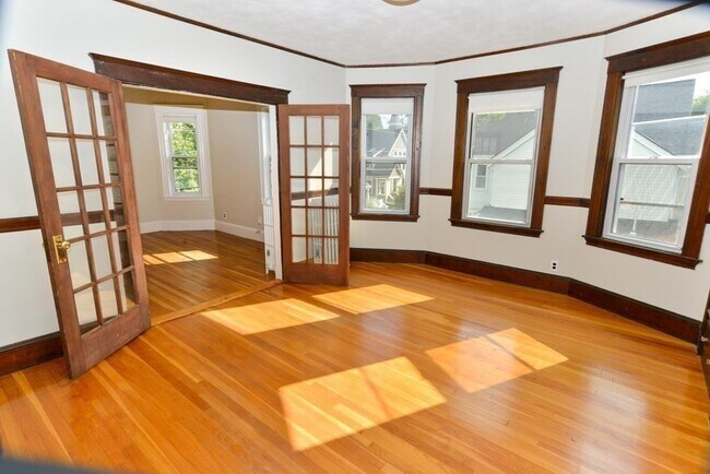 89 Rockview St unit 2, Jamaica Plain, MA 02130 - photo 3