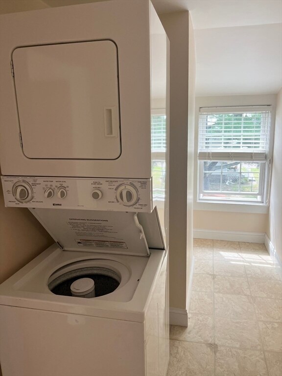 48 Narragansett Rd Unit 2, Quincy, MA 02169