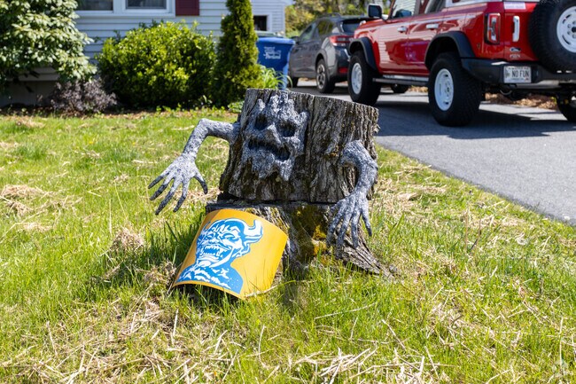 Cash Corner has a close-knit feel.