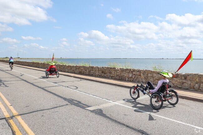 Jog or cycle the miles of paved trail around Lake Hefner near Glenbrook.