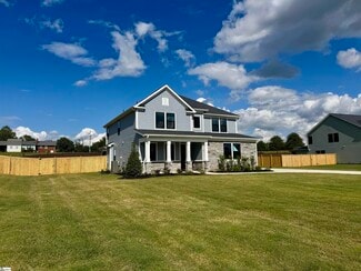 103 Ever Silvers Ln, Taylors, SC 29687