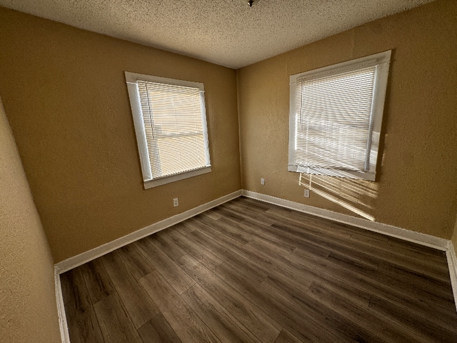 536 W Marshall Blvd, San Bernardino, CA 92405 - photo 3