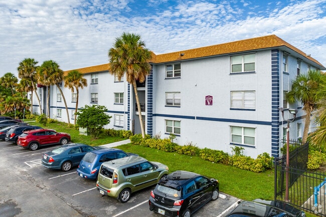 Sunbay Apartments, Holiday, FL 34691 - photo 5