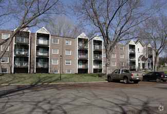 720 County B Rd W, Roseville, MN 55113