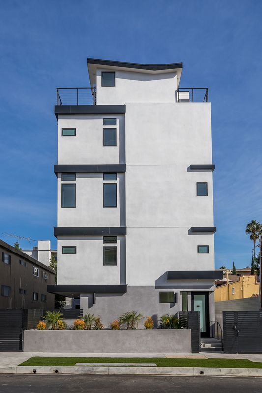 1316 N Vista St, Los Angeles, CA 90046