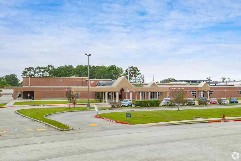 River Pines Elementary School, Rankings & Reviews - Homes.com