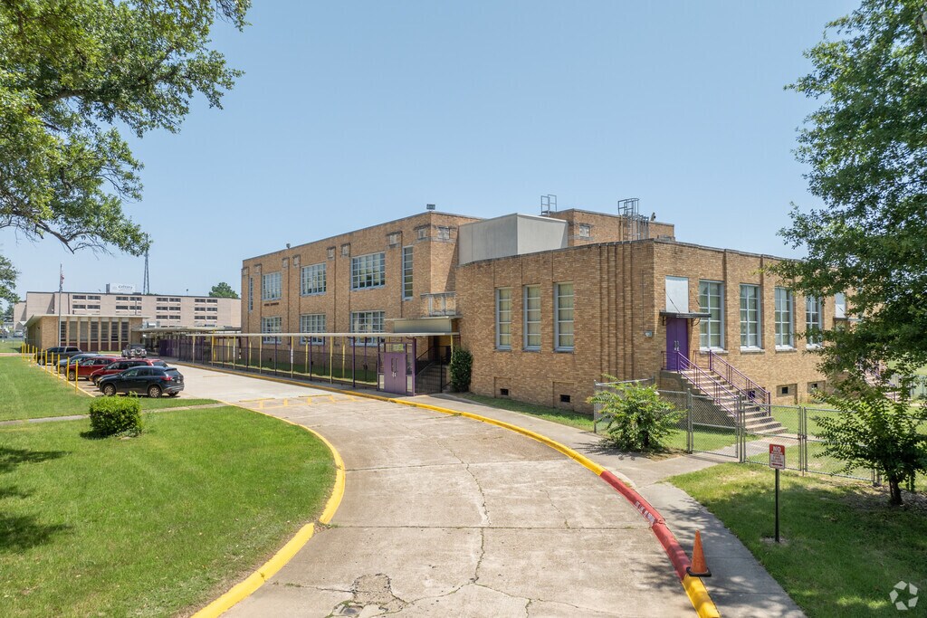Atkins Elementary Technology School