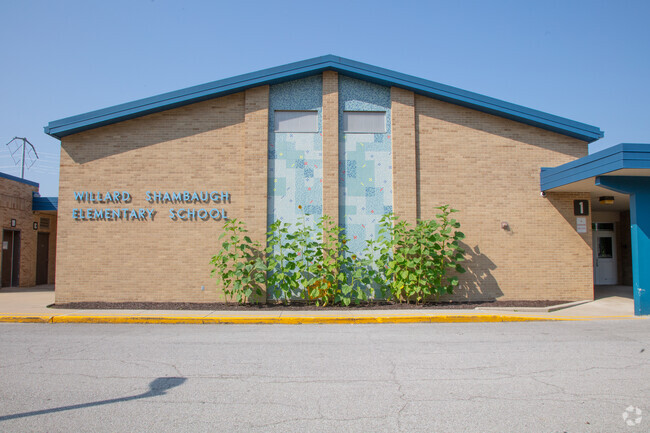 Willard Shambaugh Elementary School building in Sunnybrook Acres.