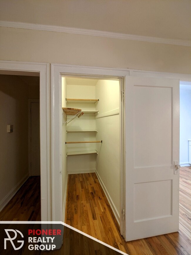 546 W Wellington Ave unit 540-212, Chicago, IL 60657 - photo 7