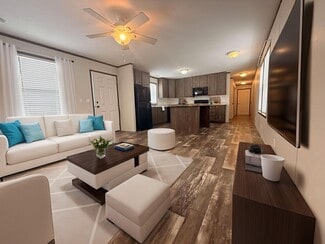 38055 Leverette Ave, Clinton Township, MI 48038