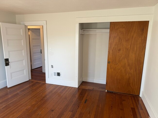 15 Parsons St unit 11, Easthampton, MA 01027 - photo 7