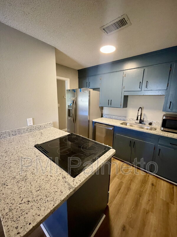 3732 Hickory St, Columbia, SC 29205 - photo 7